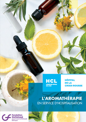 Page de garde avec citron, fioles d'huiles essentielles