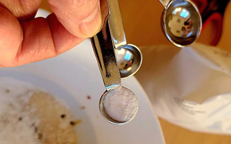 Cuillère mesure de sel