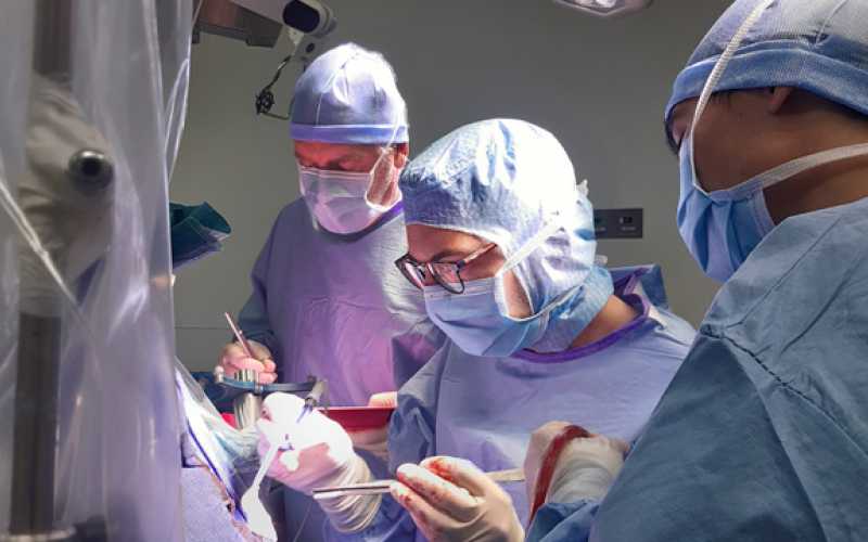 Chirurgie éveillée à l'hôpital Pierre Wertheimer