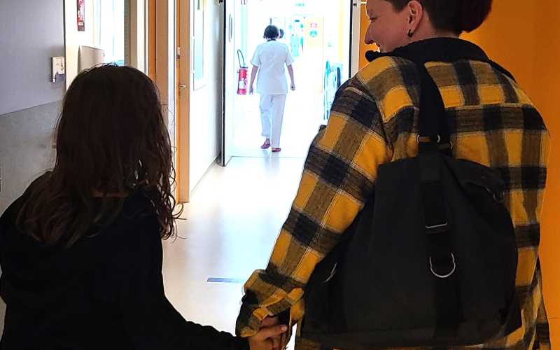 Les consultations blanches préparent l’enfant à l’examen prévu ultérieurement..