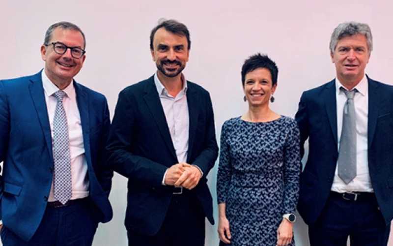 Raymond LE MOIGN (Directeur Général des HCL), Grégory DOUCET (Maire de Lyon), Virginie VALENTIN (Directrice Générale Adjointe des HCL) et Philippe PIN (Directeur des achats des HCL), ce vendredi 14 octobre, à l’issue du Conseil de surveillance des HCL qui a acté la mise en œuvre opérationnelle d’un plan de sobriété énergétique.