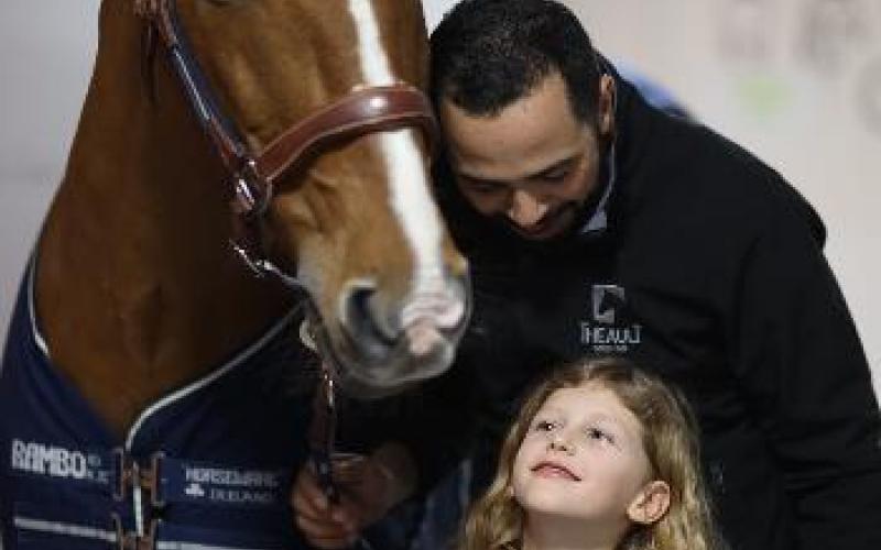 Peyo, le cheval au chevet des enfants de l'hôpital Louis Pradel HCL