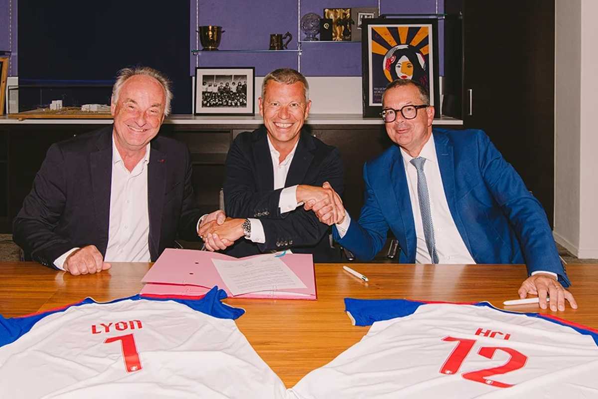 Pr Bruno Liina, président de Lyon 1 Université, Vincent Ponsot, CEO OL Lyonnes et Raymond Le Moign, directeur général des Hospices Civils de Lyon
