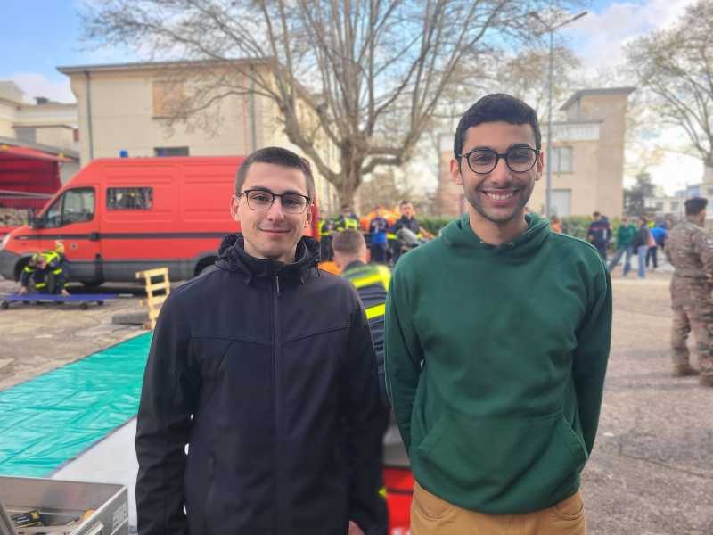 Adam et Youssef, étudiants en médecine, ont joué les victimes de l'accident nucléaire