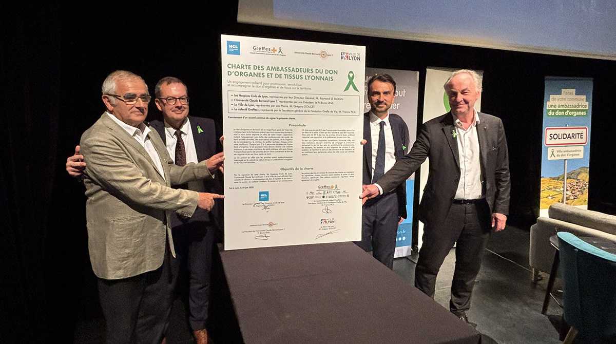 Francis PICK du collectif Greffes+, Raymond LE MOIGN, Grégory DOUCET et Pr Bruno LINA