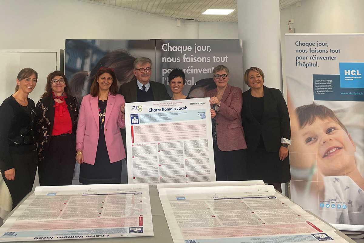 Signature, le 7 février 2024, de la charte Romain Jacob à l'hôpital Lyon Sud