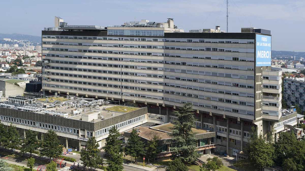 Hôpital Louis Pradel (vue drone)