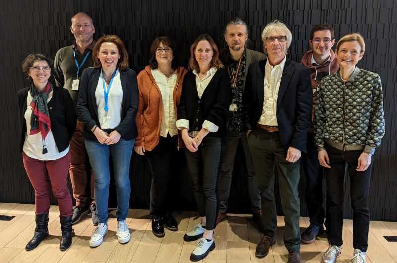Participants de la première promotion, médecins, pharmaciens, cadres supérieurs de santé et ingénieurs
