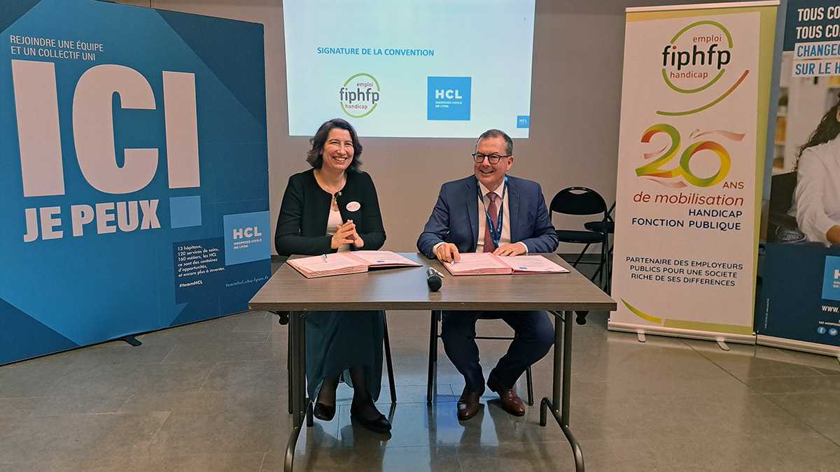 Marine Neuville (FIPHFP) et Raymond LE MOIGN (HCL)