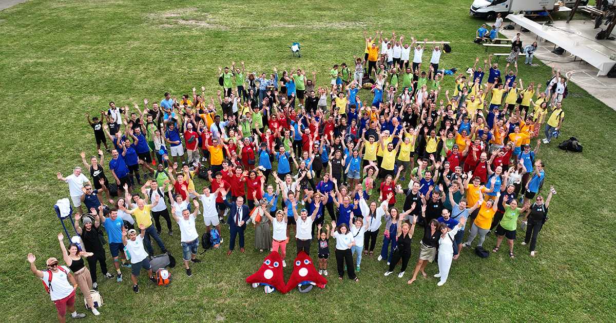 Photo de groupe durant les Holympiades HCL 2024