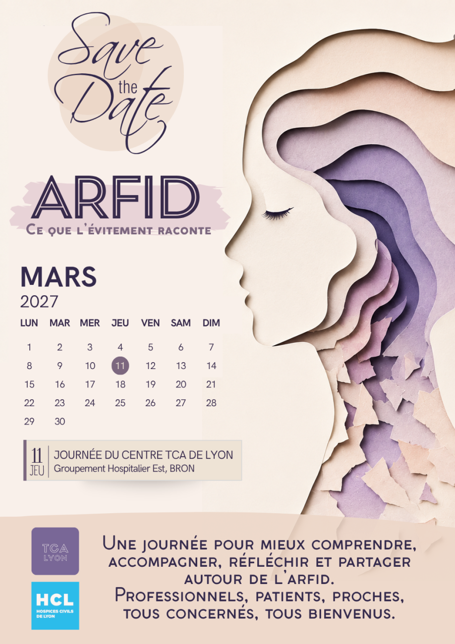 visage de profil avec nuances violettes, calendrier à mars 2027